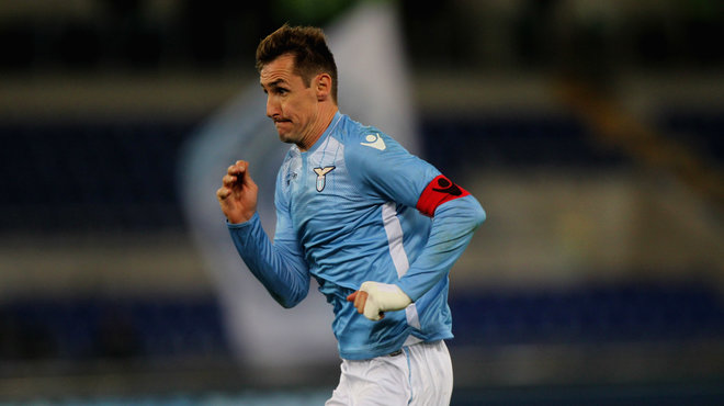 博洛尼亚门将斯科鲁普斯基：守门员首先必须会扑救，脚法其次（博洛尼亚门将斯科鲁普斯基：门将首要是扑救，脚下技术居次）