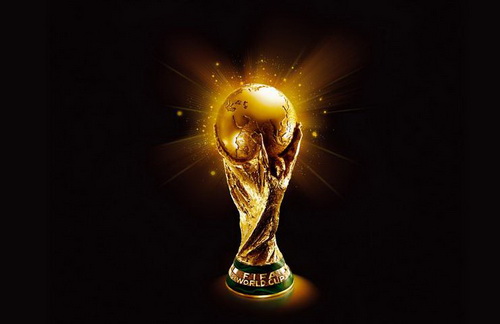 米体：斯帕莱蒂准备重新整合现有球员，由三中卫变阵四后卫（米体：斯帕莱蒂计划整合现有阵容，阵型从三中卫改为四后卫）