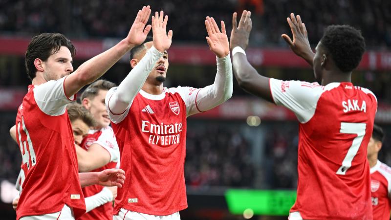 媒体人：郑智执教西海岸也不错，但不可避免地要跟邵佳一对比（媒体人：郑智执教西海岸值得期待，难免被拿来与邵佳一比较）