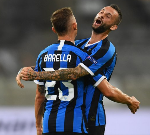 波兰男排公布世锦赛14人名单 主攻位竞争太激烈 1人落选惹争议（波兰男排世锦赛14人名单出炉 主攻竞争白热化 一人落选引争议）