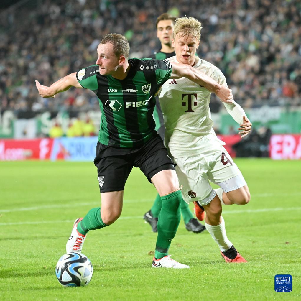 世体：巴萨内部认为凯恩很乐意来到西甲，莱万是一个很好先例（世体：巴萨内部看好凯恩愿意登陆西甲，莱万的成功是有力先例）