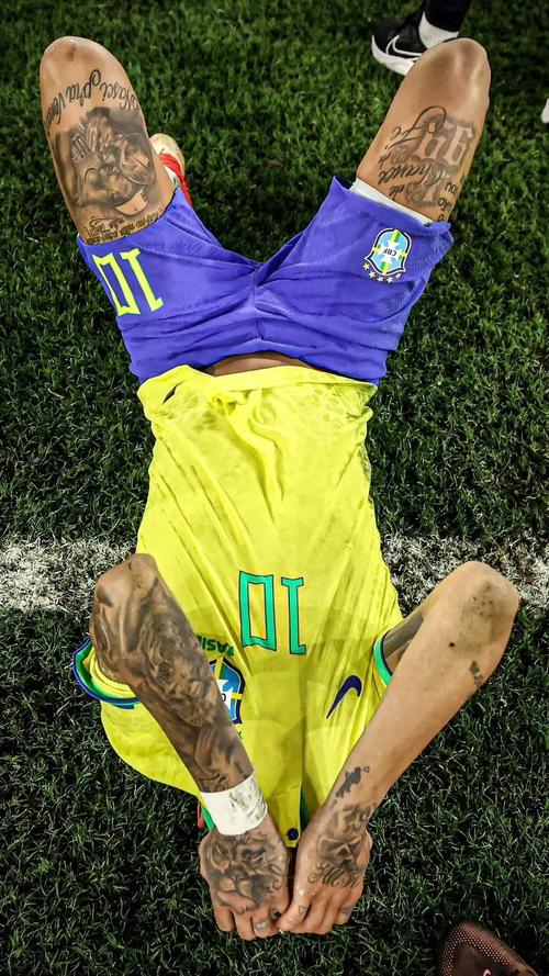 从中甲到欧洲：王博豪的“非典型”留洋之路（从中甲起步奔赴欧洲：王博豪的另类留洋之旅）