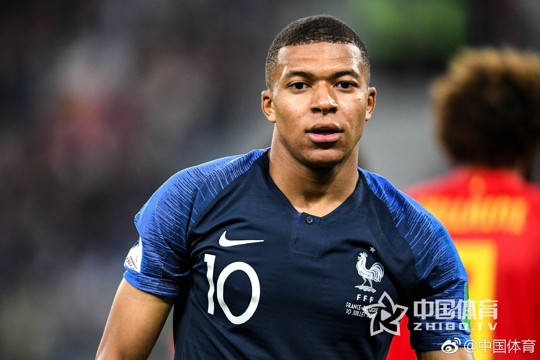 德比战投掷物品，西足协处罚塞维利亚部分看台关闭3场+罚款（德比扔物事件：西足协罚塞维利亚部分看台关闭3场并处以罚款）